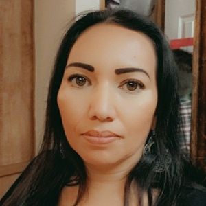 Meet your Posher, Perla